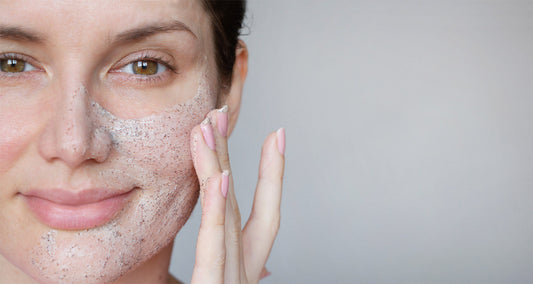Peeling ist nicht gleich Peeling – Gesicht und Körper mit der passenden Methode pflegen